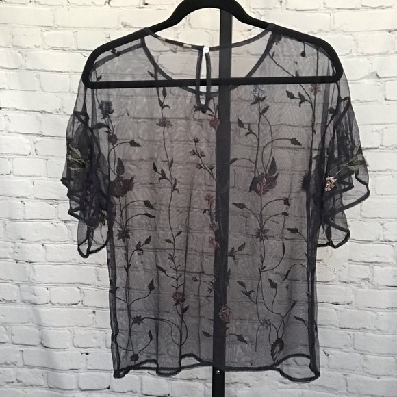 Lucky Brand Gray Mesh Floral Embroidered Top - Picture 5 of 6